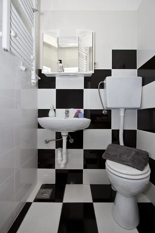 Villa Yvonne Trogir Apartman