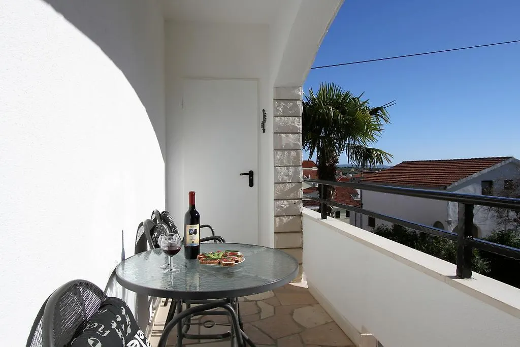Villa Yvonne Trogir